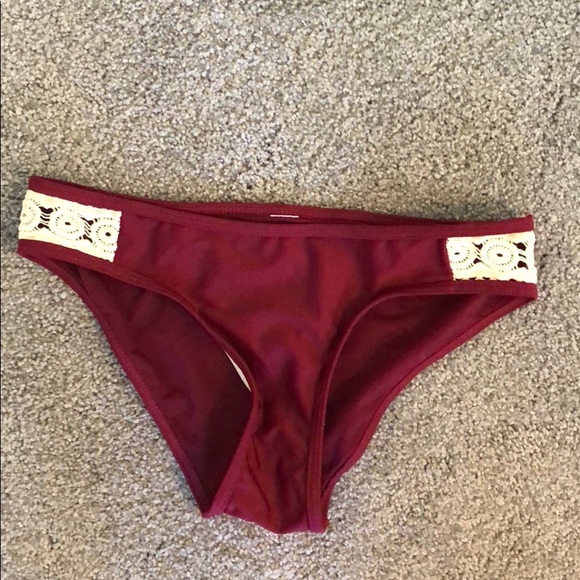 Lace Bathing Suit SET - Picture 2 of 6